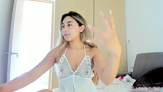 Hornyholly   online show from 13, 3, 2026