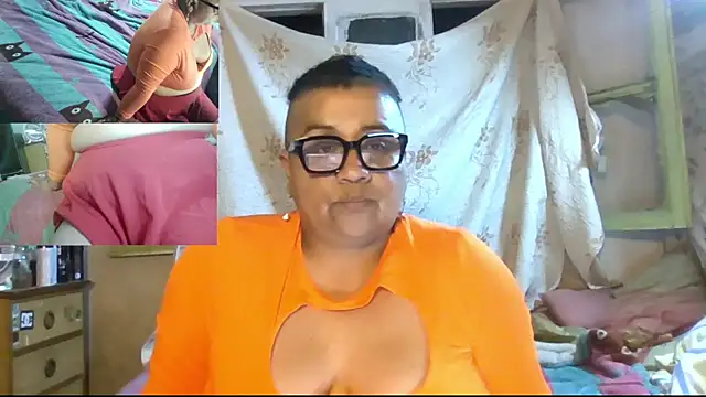 erinadarling79 online show from 18, 10, 2025