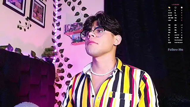 isaac-saenz online show from 4, 3, 2025