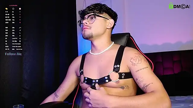 isaac-saenz online show from 2, 10, 2025