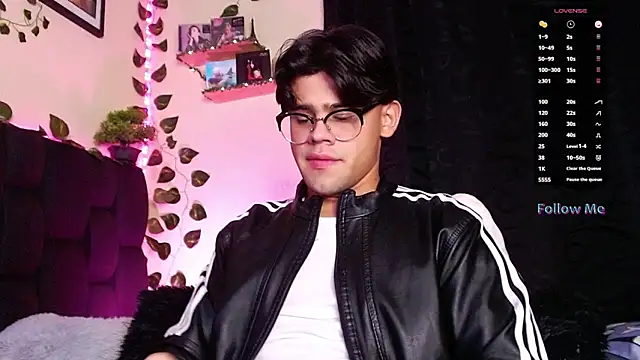 isaac-saenz online show from 22, 2, 2025