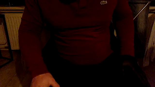 Bleueyez007 online show from 19, 2, 2025