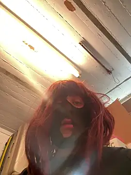 Bleueyez007 online show from 5, 4, 2026