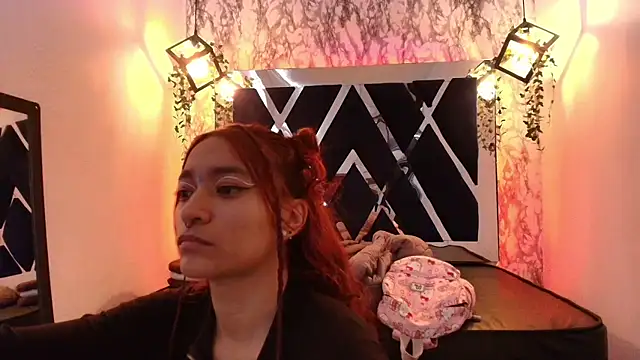 charlotte bluee online show from 18, 12, 2025