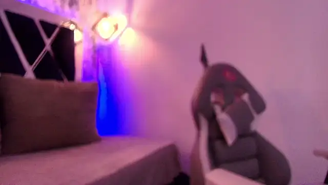 charlotte bluee online show from 15, 1, 2026