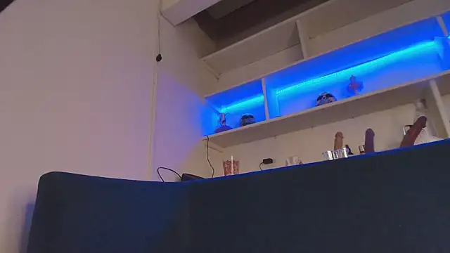 charlotte bluee online show from 19, 10, 2025