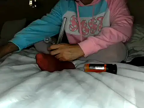 Snapshot of Iscariot19 chatting on 24, 10, 2025 Iscariot19 online show from 24, 10, 2025