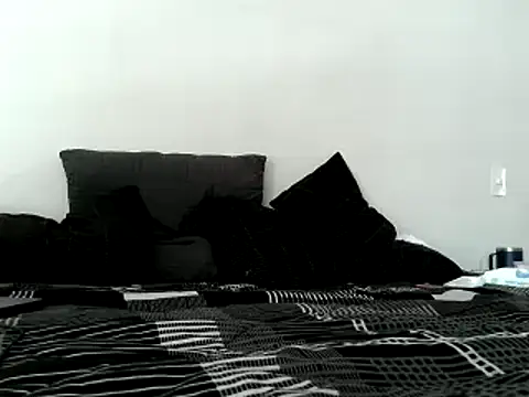 Snapshot of Iscariot19 chatting on 25, 11, 2025 Iscariot19 online show from 25, 11, 2025