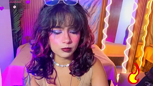 kristen tay online show from 3, 7, 2026