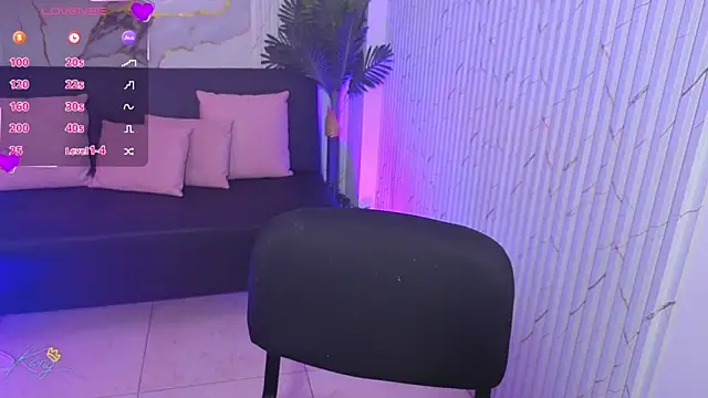 kristen tay online show from 17, 4, 2026