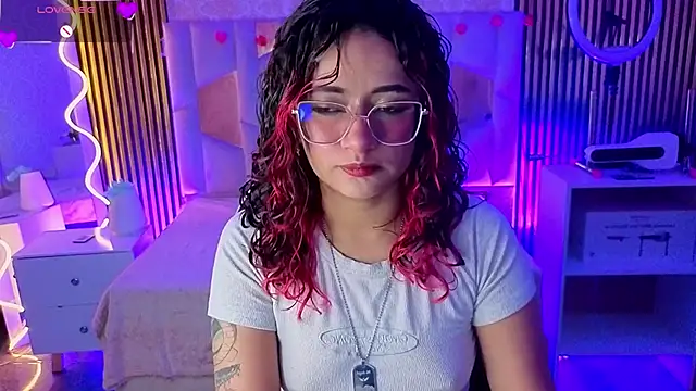 kristen tay online show from 27, 3, 2026