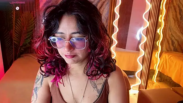 kristen tay online show from 15, 6, 2026