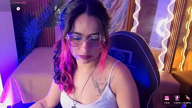 kristen tay online show from 12, 6, 2026
