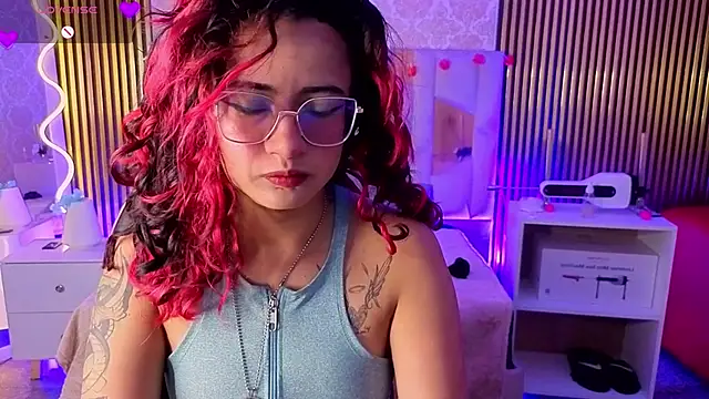 kristen tay online show from 25, 3, 2026