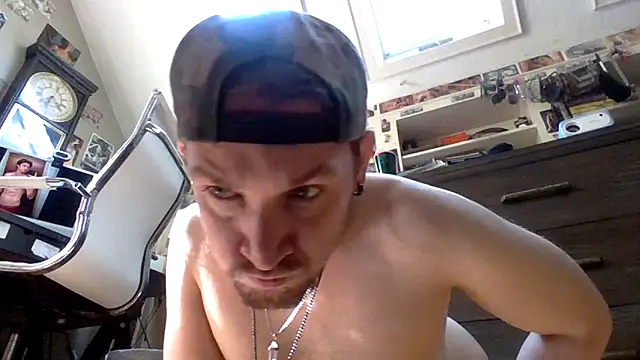 Sk00byJaXxX212 online show from 14, 3, 2025