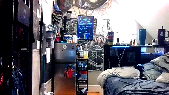 Sk00byJaXxX212 online show from 10, 6, 2026