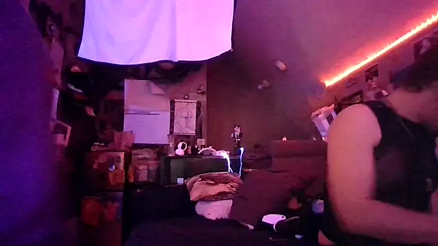 Sk00byJaXxX212 online show from 24, 10, 2025