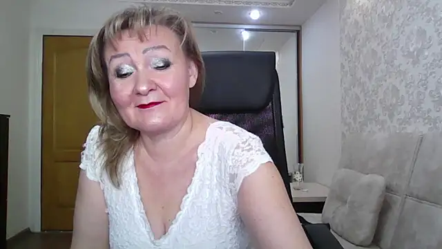 Victoria secrets  online show from 2, 10, 2025