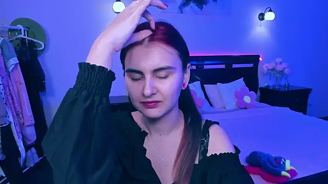 GabriellaMays online show from 17, 3, 2025