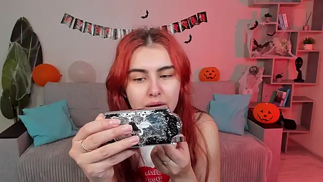 GabriellaMays online show from 3, 11, 2025