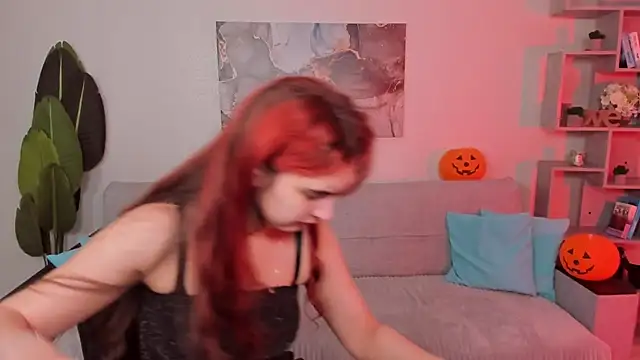 GabriellaMays online show from 7, 11, 2025