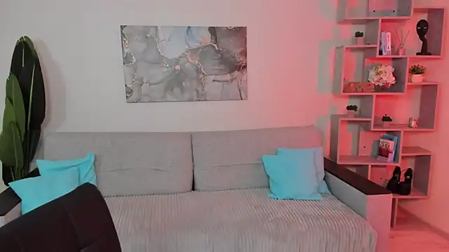 GabriellaMays online show from 11, 2, 2026