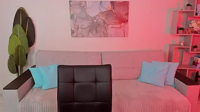 GabriellaMays online show from 12, 11, 2025