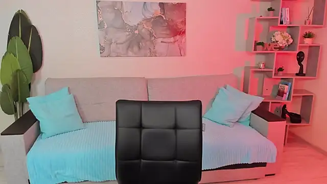 GabriellaMays online show from 1, 12, 2025