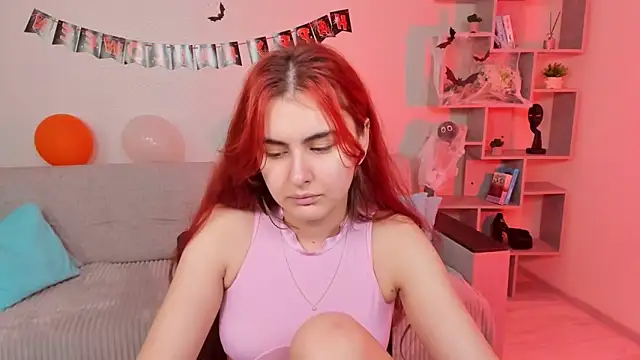 GabriellaMays online show from 27, 10, 2025