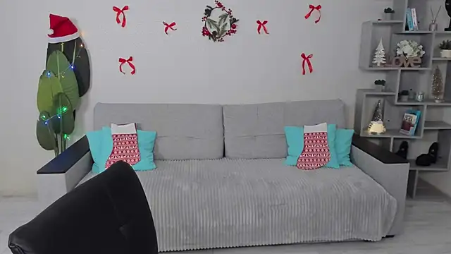 GabriellaMays online show from 19, 12, 2025