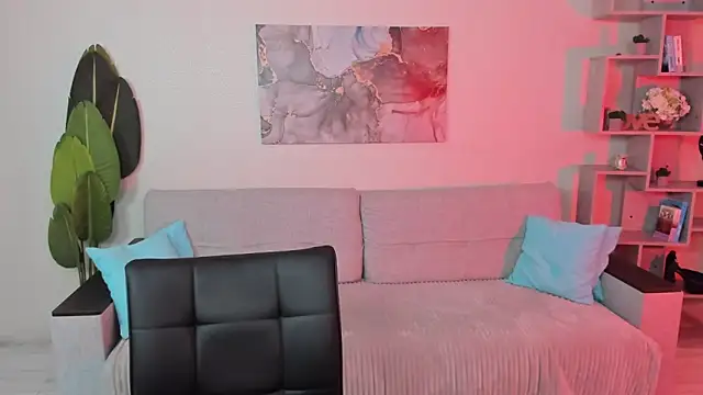 GabriellaMays online show from 15, 11, 2025