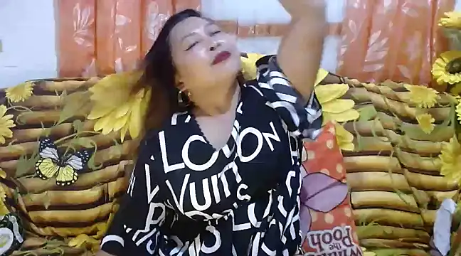 UrSweetClassyPinay online show from 8, 12, 2024