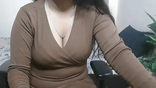 Snapshot of megancatluna chatting on 22, 3, 2026 megancatluna online show from 22, 3, 2026