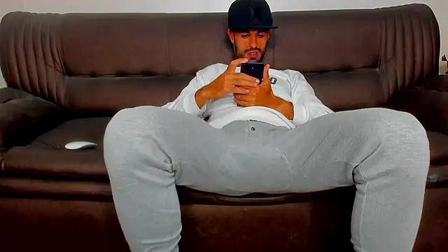 sexyhotmusclesforyou1 online show from 11, 10, 2025