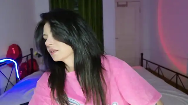 Snapshot of RaileReed chatting on 25, 4, 2026 RaileReed online show from 25, 4, 2026