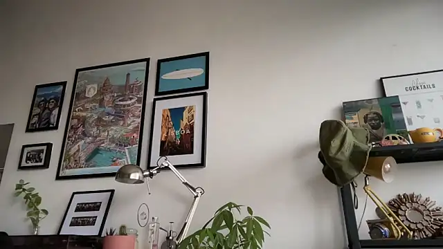 Snapshot of MikymikeBBWD chatting on 27, 11, 2025 MikymikeBBWD online show from 27, 11, 2025