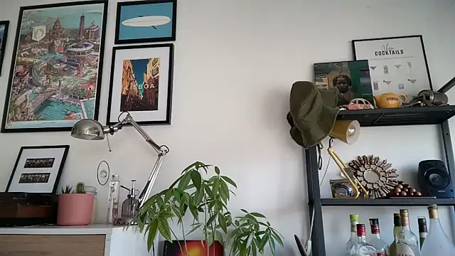 Snapshot of MikymikeBBWD chatting on 26, 11, 2025 MikymikeBBWD online show from 26, 11, 2025