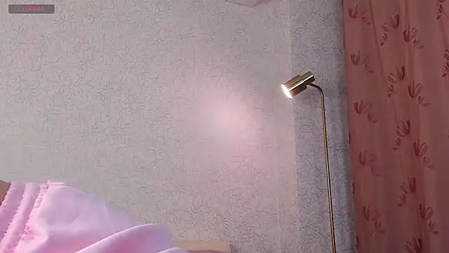 TaiteBayles online show from 5, 11, 2025