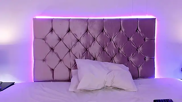 Julieta priv online show from 11, 3, 2025