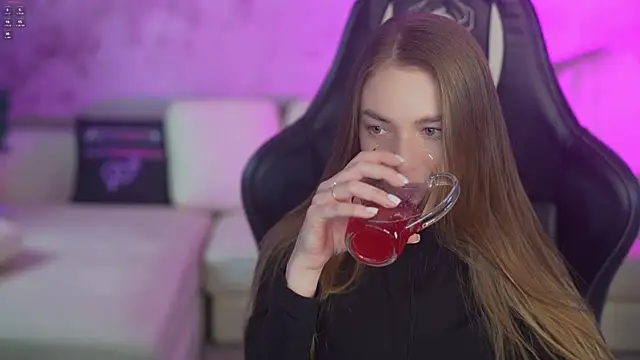 Layla Sweet  online show from 12, 1, 2026