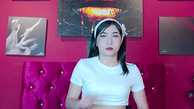 Arii moon online show from 23, 9, 2025