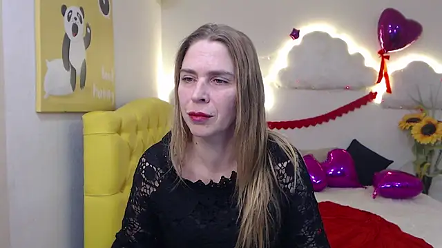 TessaDaybreak online show from 3, 3, 2025