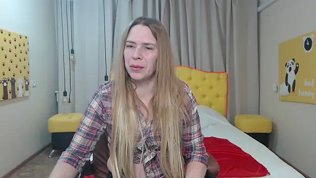 TessaDaybreak online show from 16, 2, 2026