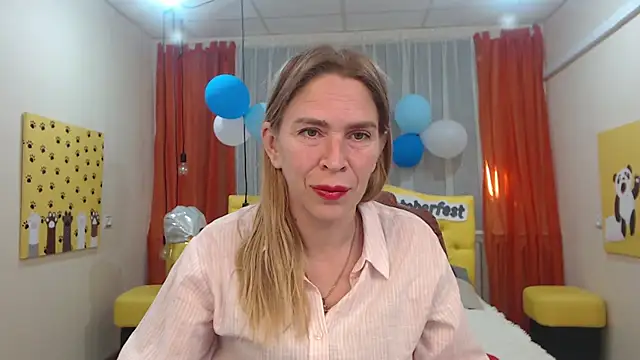 TessaDaybreak online show from 24, 9, 2025