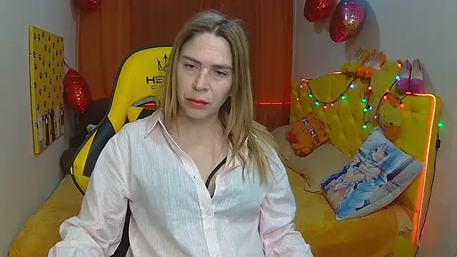 TessaDaybreak online show from 8, 3, 2025