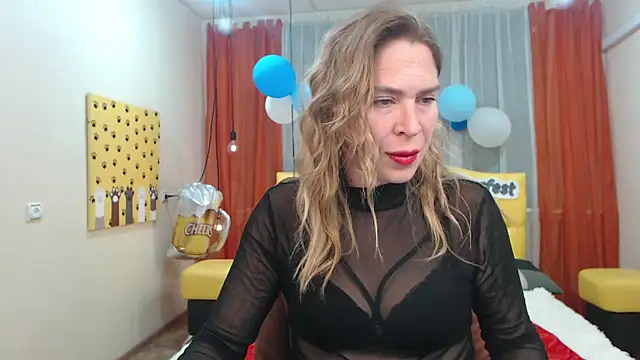 TessaDaybreak online show from 2, 10, 2025