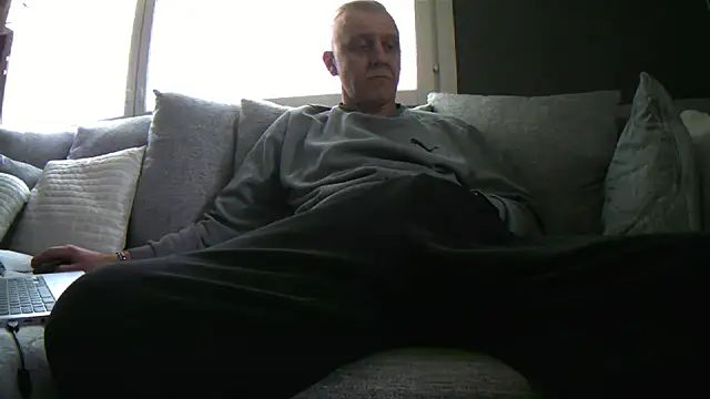 Teemu online show from 1, 11, 2025