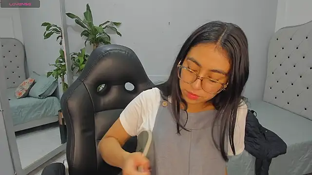 lucelly 15 online show from 15, 3, 2026