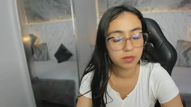 lucelly 15 online show from 10, 11, 2025