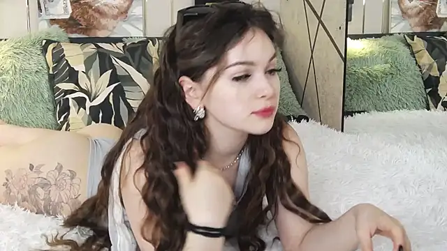 -Amora online show from 17, 2, 2025